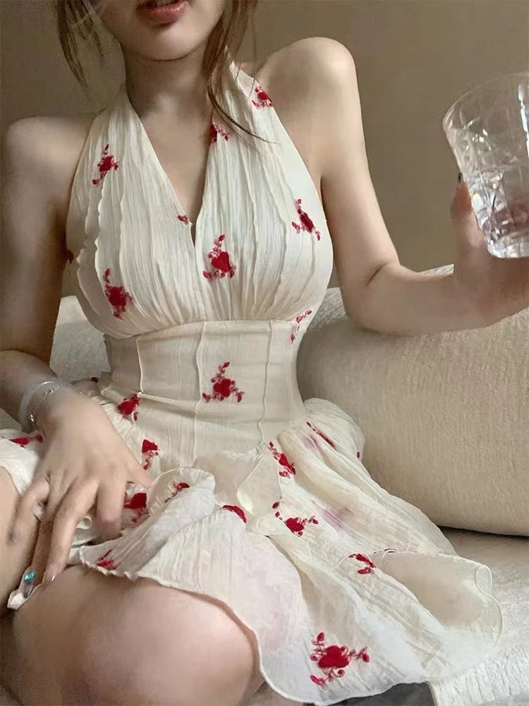 JUJU日禾道千金 纯欲风挂脖碎花连衣裙女夏季收腰显瘦短裙