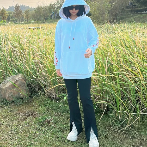 不退换 哥 春秋长袖连帽中长款白色印花卫衣女