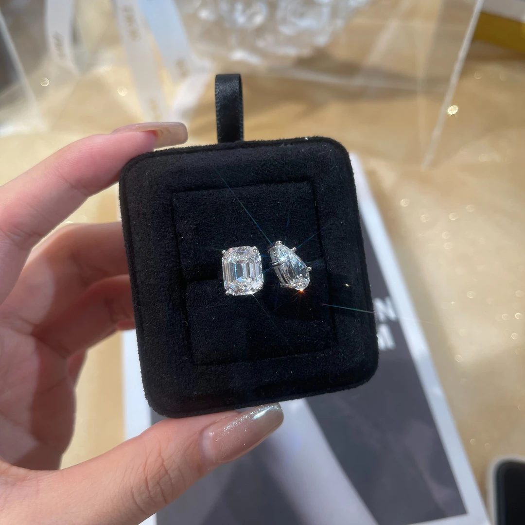 925银合成锆石戒指 双子星碰撞戒指 冰糖水滴超闪F钻灵动精致