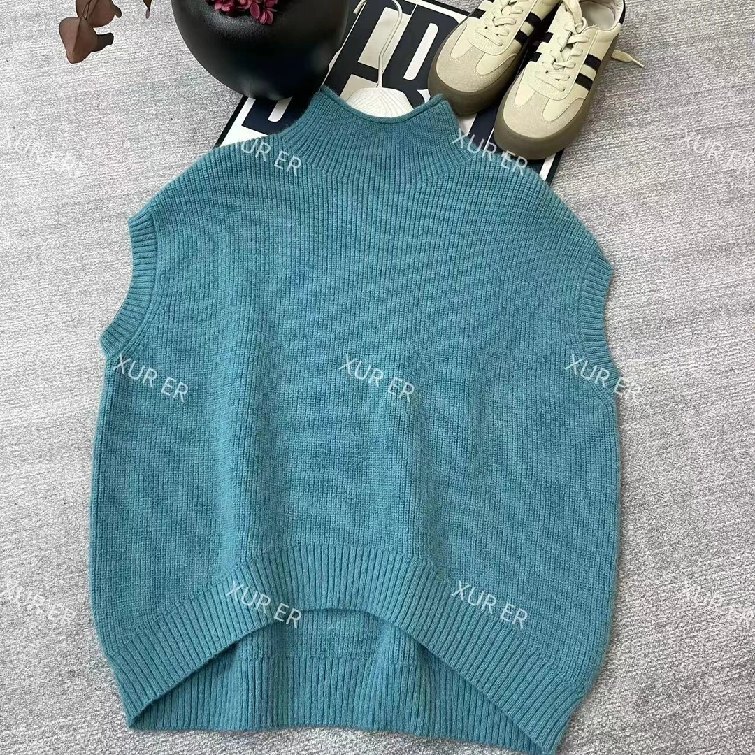 雪儿 X797腔调款圆弧设计半高领针织背心叠搭马甲