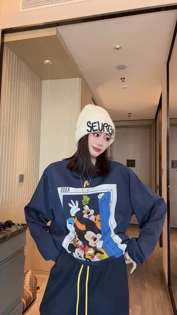 『婷老板』新款、美式米奇卡通两色卫衣7878-15（蓝20）
