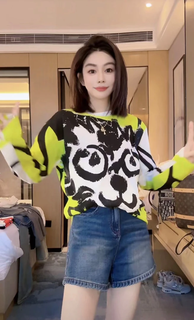 『婷老板』新款、绿色拼色长袖T恤777-96