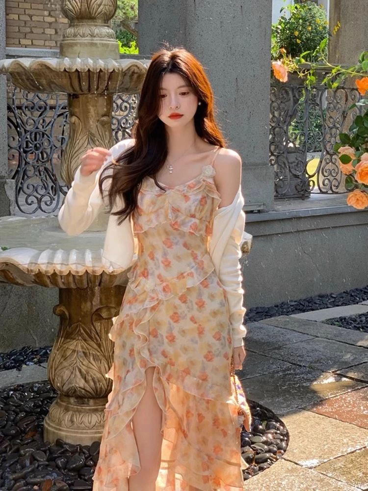 别致漂亮碎花吊带连衣裙女夏季不规则收腰雪纺背心裙子法式茶歇裙