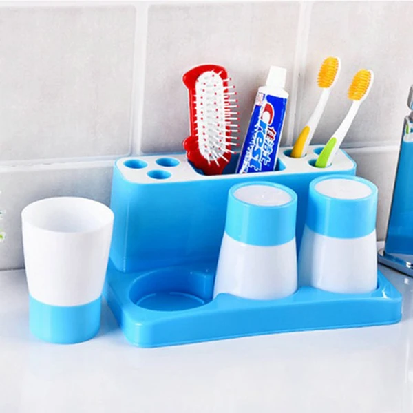 三口之家牙刷架套装卫生间洗漱杯子架牙膏架梳子架置物架创意台式