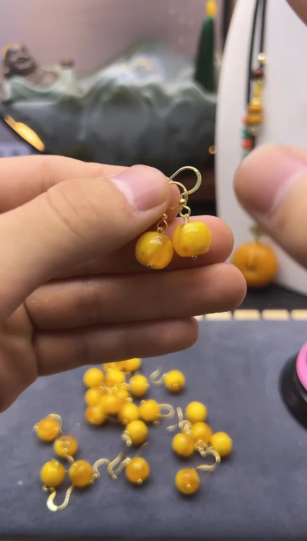【闪购商品】蜜蜡耳饰14K金镶嵌E01