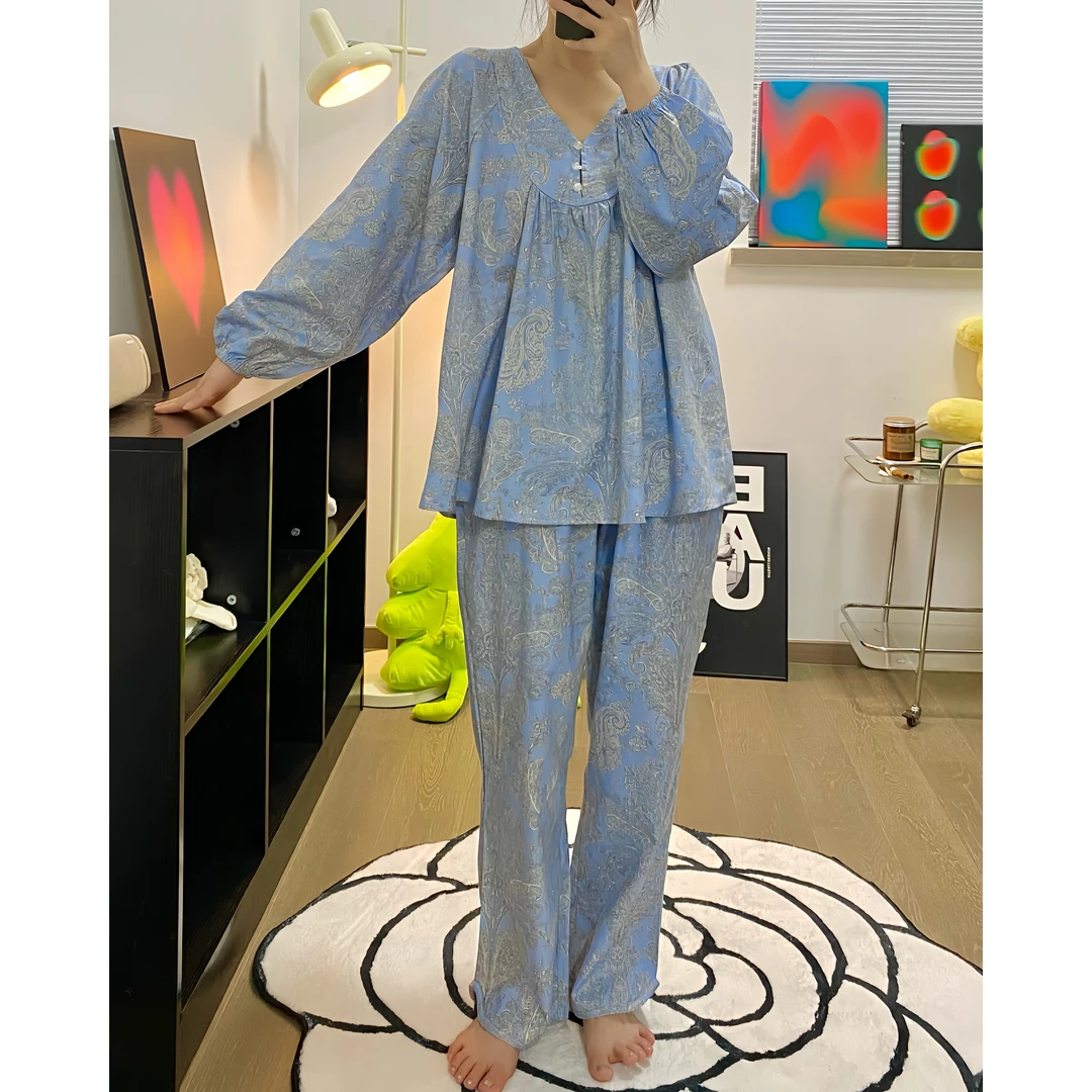 【柏林纪事】2023年秋冬新款简约休闲睡衣女宽松V领印花家居服套装