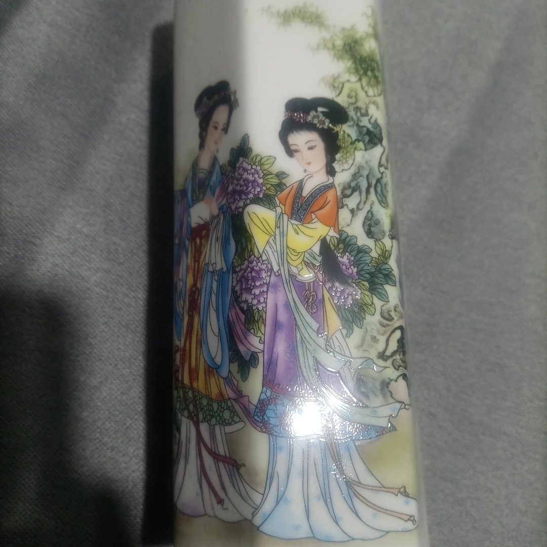 精品推荐粉彩笔筒