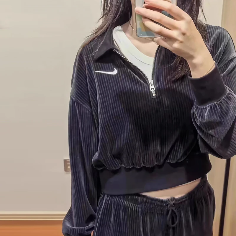 NIKE/耐克秋冬女灯芯绒半拉链翻领套头衫运动休闲上衣DQ5939-010