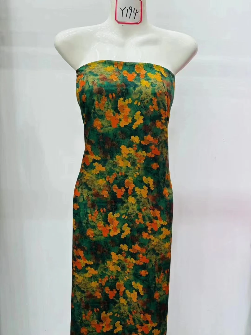 65支染底贡缎云锦段棉绸布料墨绿小枫叶（不支持7天无理由退换）