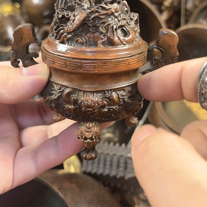 都是铜器铜器铜器