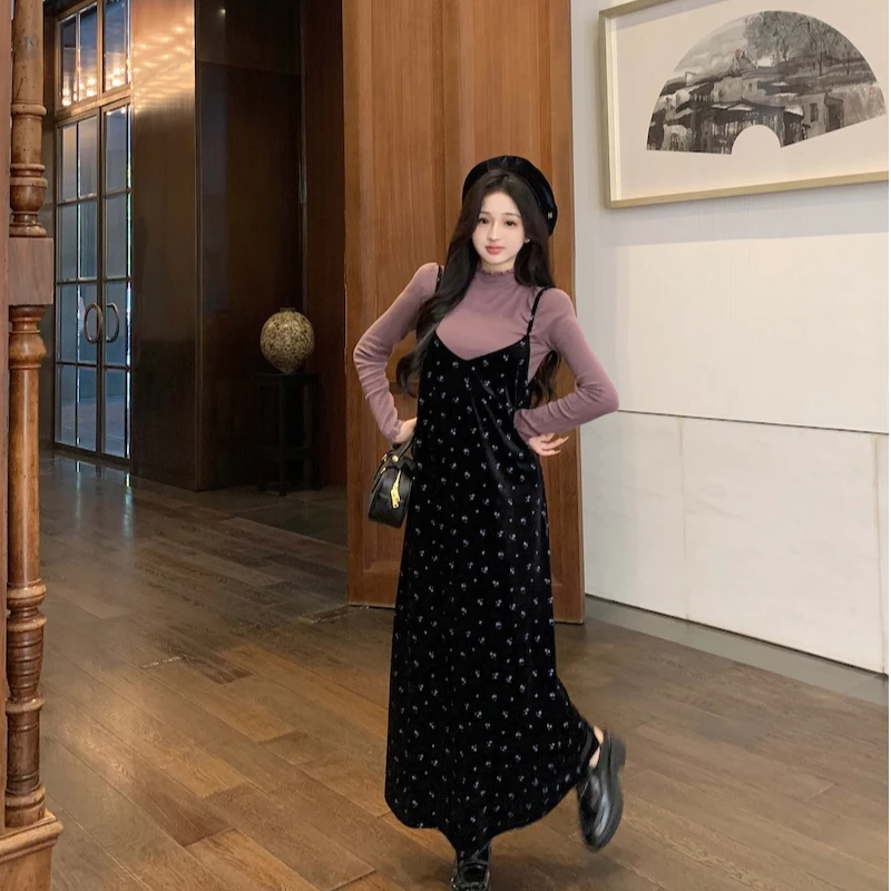 甜美减龄木耳领针织衫长袖上衣搭丝绒印花吊带连衣裙套装