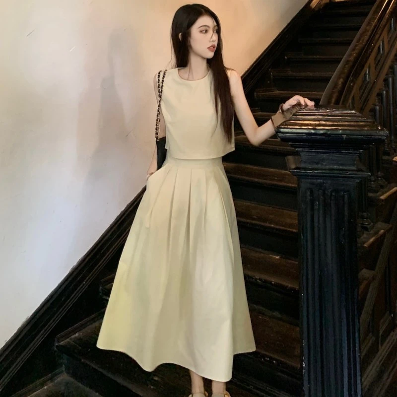高级感气质简约显瘦无袖短上衣中长款百褶半身裙减龄时尚纯色套装