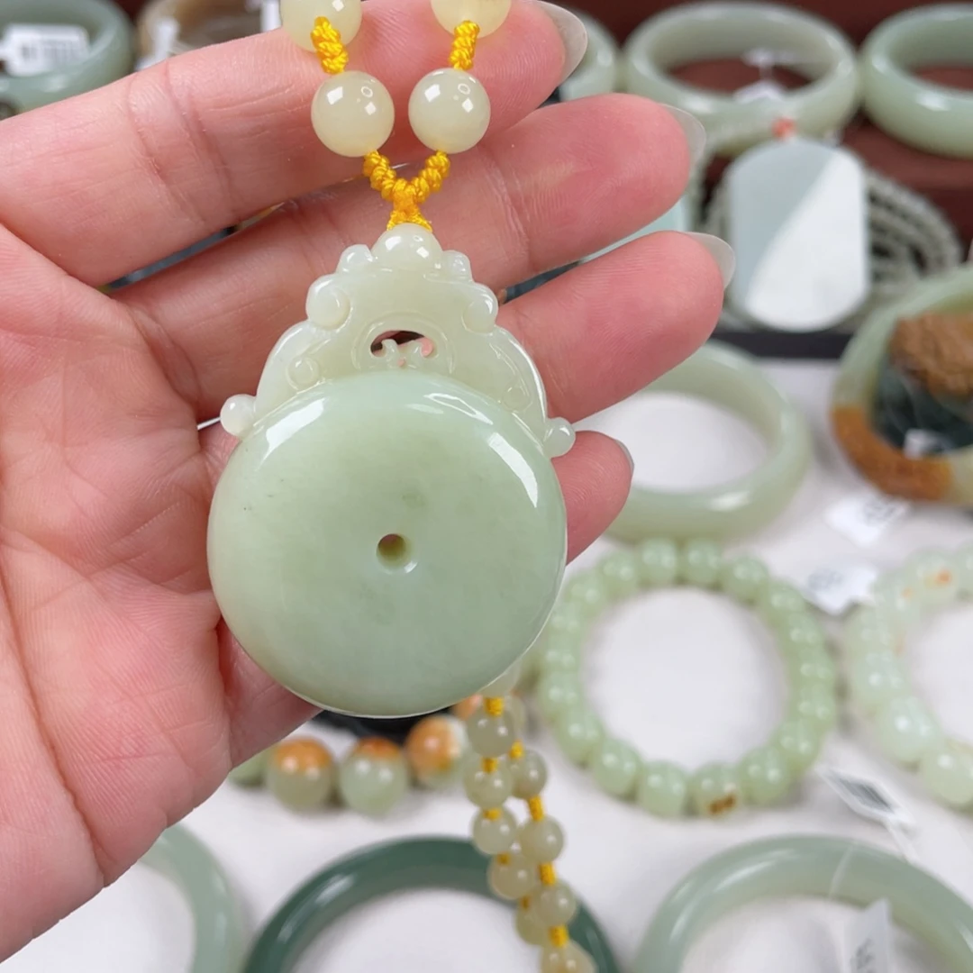 和田玉手链未镶嵌精品挂件