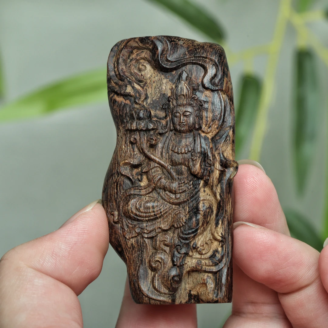 沉香艺宝 正区达拉干沉香老料沉水 观音雕件22.6g