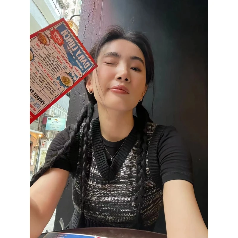 【清】逸语 IN CHOOSE U 笑笑家韩版针织马甲背心女86250