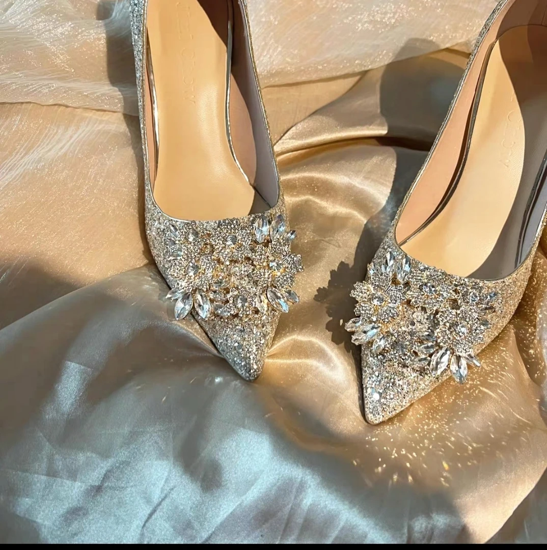 婚鞋秀禾婚纱两穿水钻水晶鞋成人礼亮片高跟鞋新娘鞋7cm尖头新款