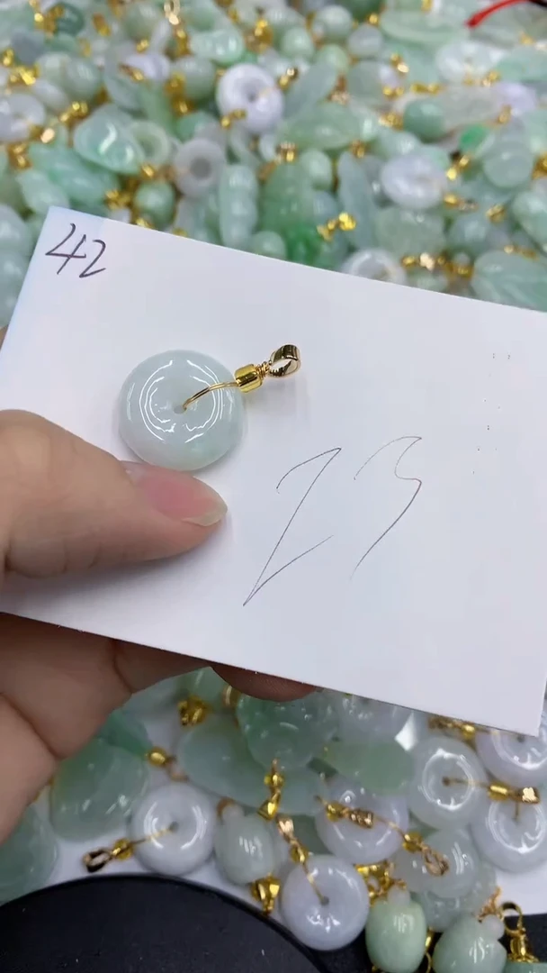 【闪购商品】翡翠颈饰未镶嵌1号