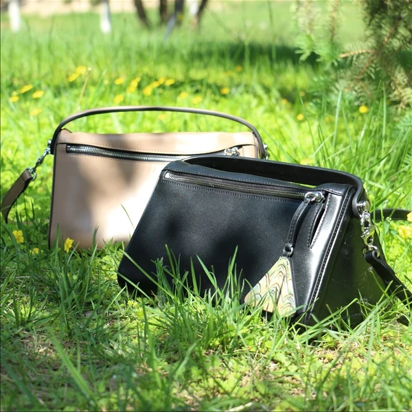 匠人乔【千里江山腋下包】皮雕挂牌中式百搭时尚手提腋下包HD