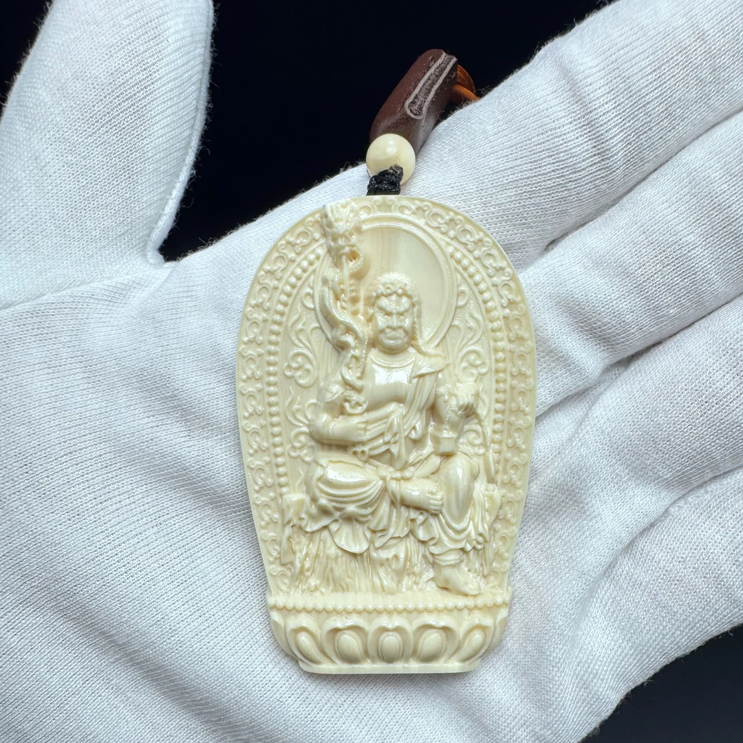 DS0005天然猛犸牙精品雕刻八大守护神之不动明王菩萨（鸡）