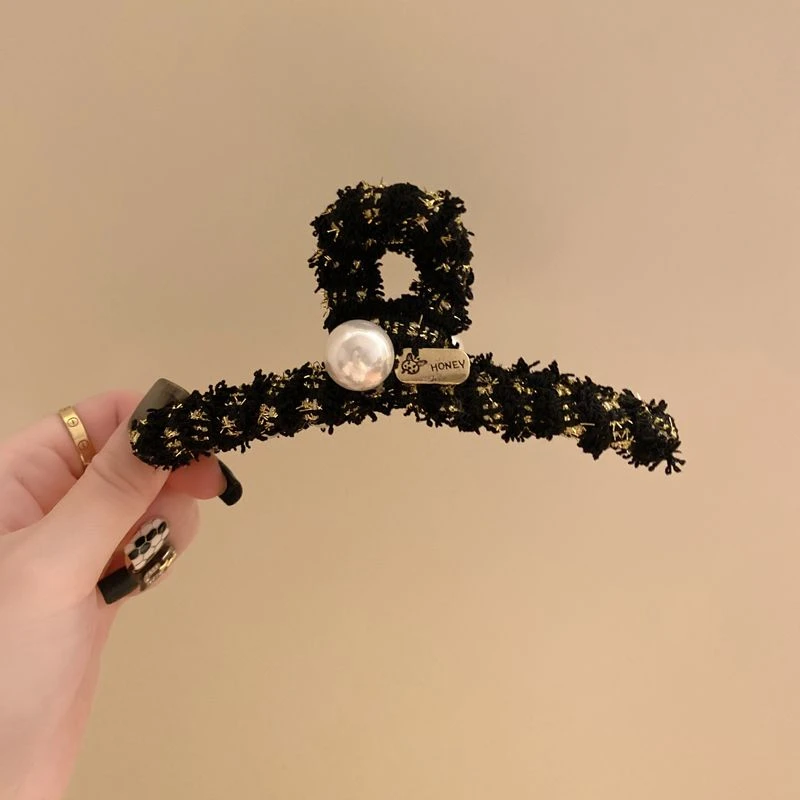 高级感轻奢小香风抓夹大号女珠珠后脑勺鲨鱼夹2024新款气质发夹