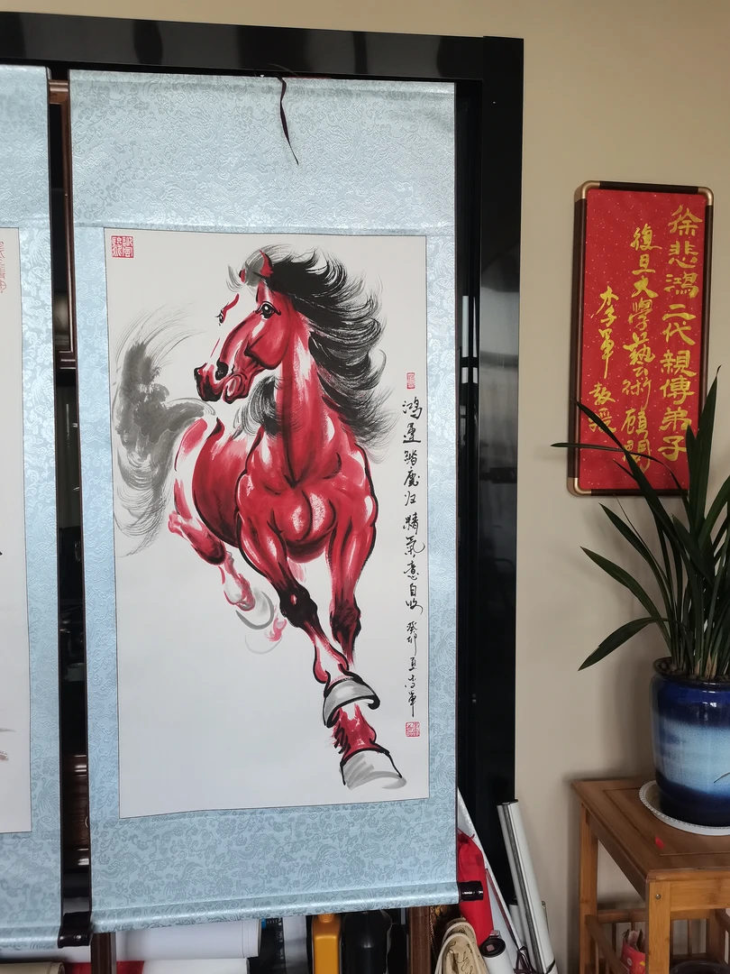 鸿运当头国画赤兔骏马图画～装裱轴