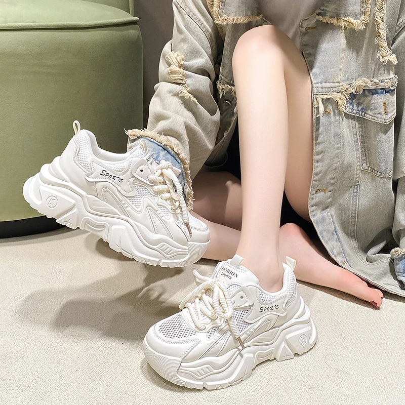 今年流行鞋子女2025新款爆款网鞋透气网面百搭厚底老爹鞋女款夏季