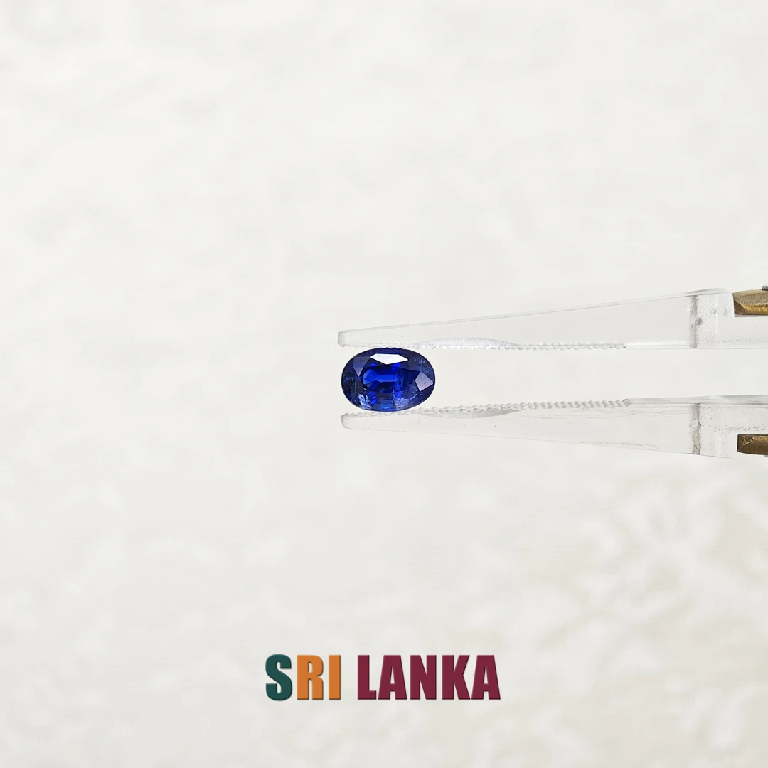 3922-135/斯里兰卡皇家蓝蓝宝石-0.59ct