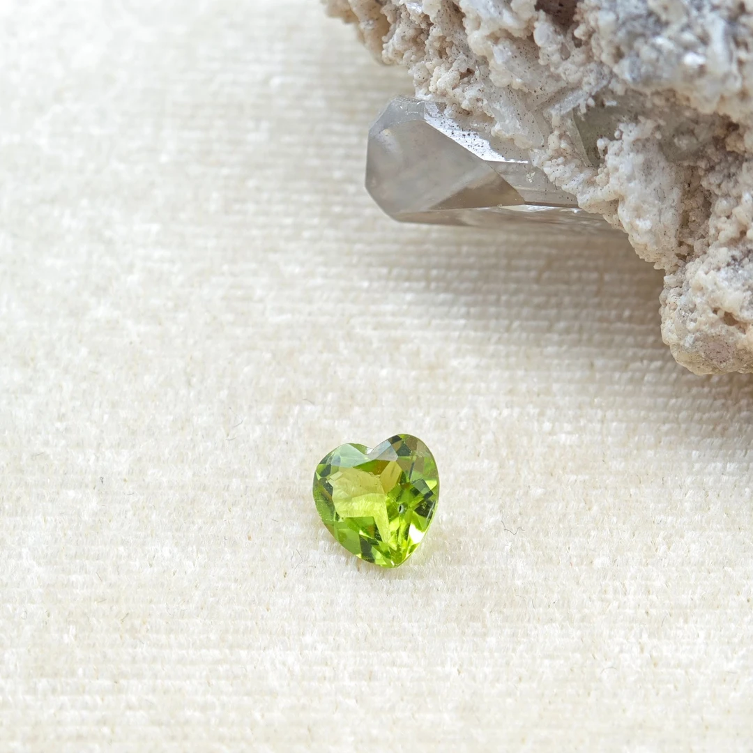 【斯里兰卡宝石馆】XXGLS3820-6/心形橄榄石-1ct以上