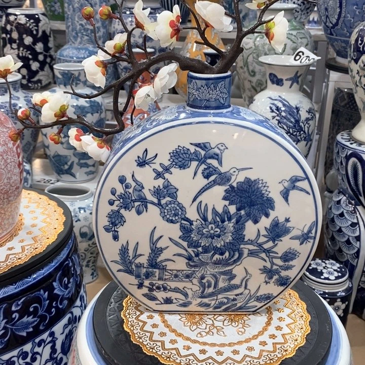 【闪购商品】瓶青花瓷手绘花瓶。