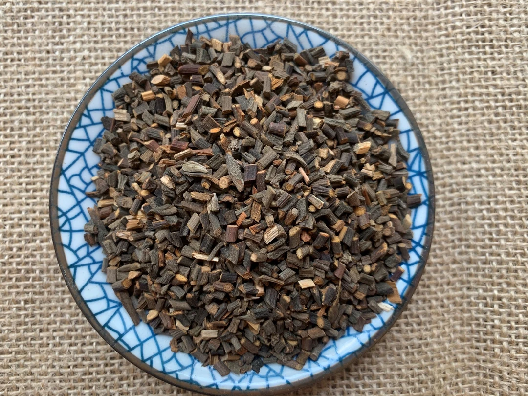 （黄丽）农家小草  细草根条细尖