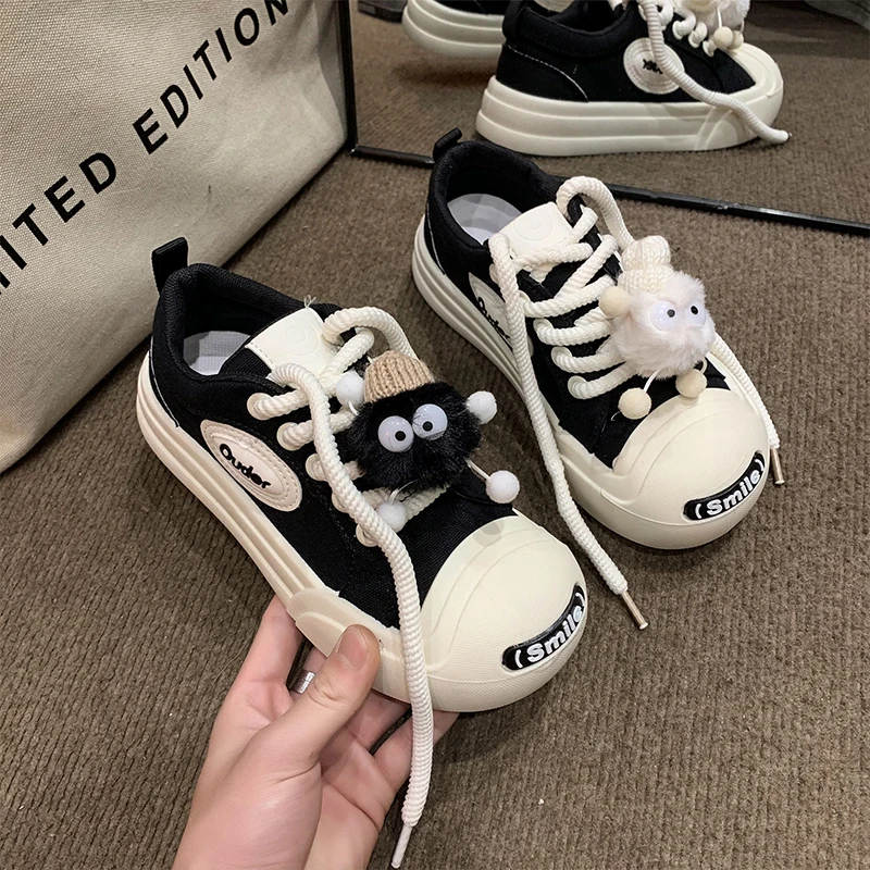 可爱卡通帆布鞋女2023夏季新款小众显脚小透气低帮小白鞋休闲板鞋