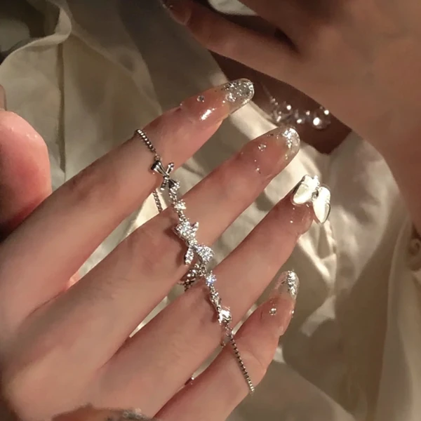 钛钢手链 甜美蝴蝶结手链女2025新爆款精致高级手串闺蜜生日礼物