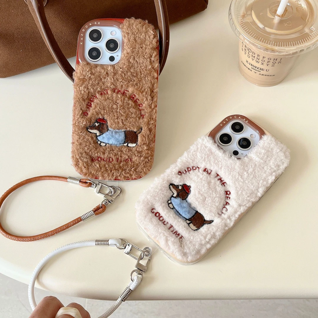 秋冬毛绒可爱腊肠狗手绳iPhone16苹果15适用13/14pro max手机壳套
