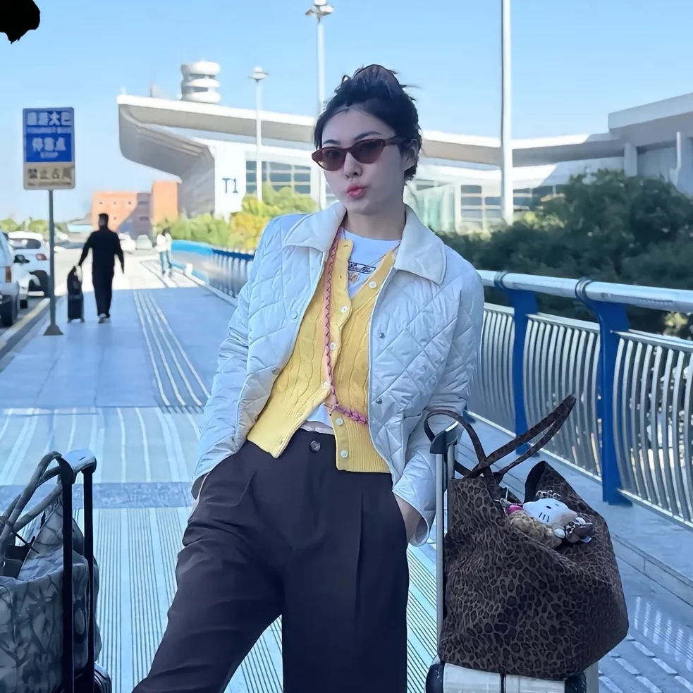 PM "小羊肖恩" 白色菱格简约短外套 NC1C0312