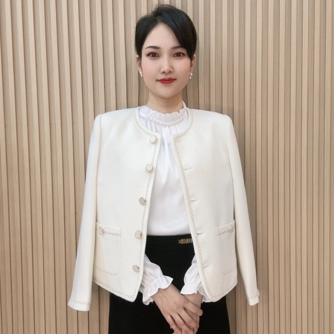 短上衣春秋季短外套女装小香风大气白色轻奢时尚长袖大气好看