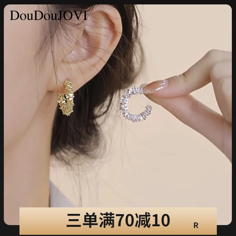 铜合金耳饰 小众设计金色耳圈冷淡风耳环时尚气质蚊盘耳夹无耳洞