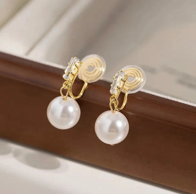 铜合金耳饰 日常通勤小珠珠素颜无耳洞耳夹小巧气质百搭简约款