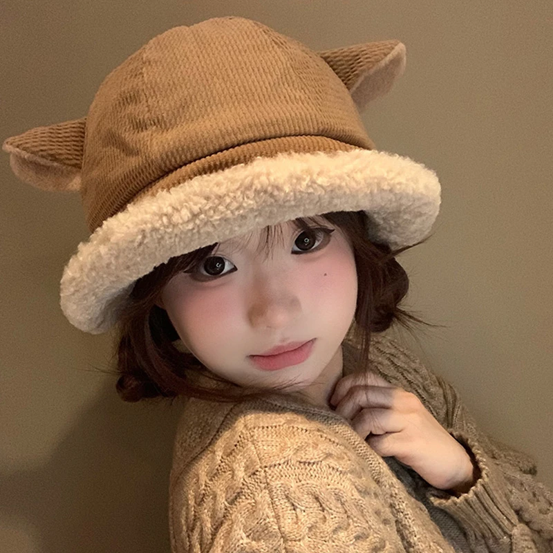 可爱小羊耳朵羊羔毛渔夫帽女秋冬2024新款百搭保暖盆帽显脸小帽子