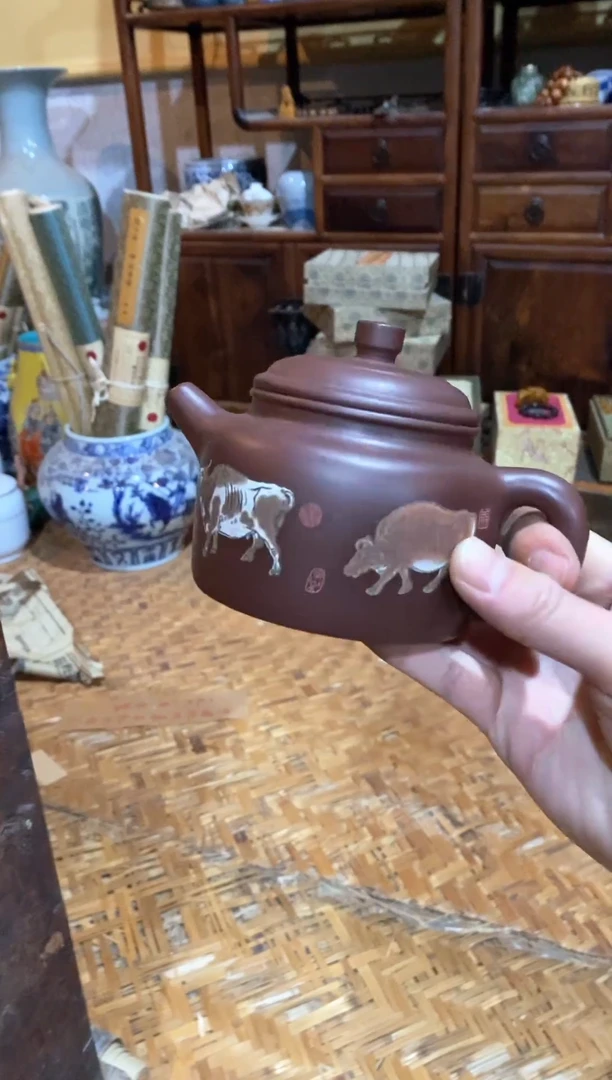 【闪购商品】密胺摆件33五牛壶