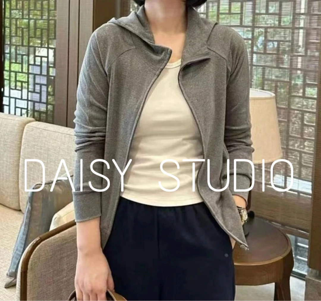 [DAISY]显瘦长袖运动针织百搭纯色拉链连帽