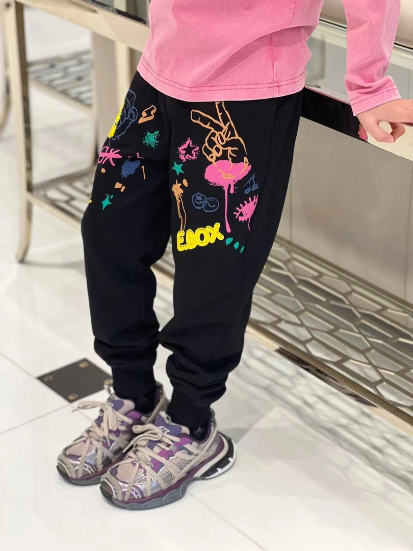 -潮牌童装定制“涂鸦墙”儿童限春秋卫裤99002