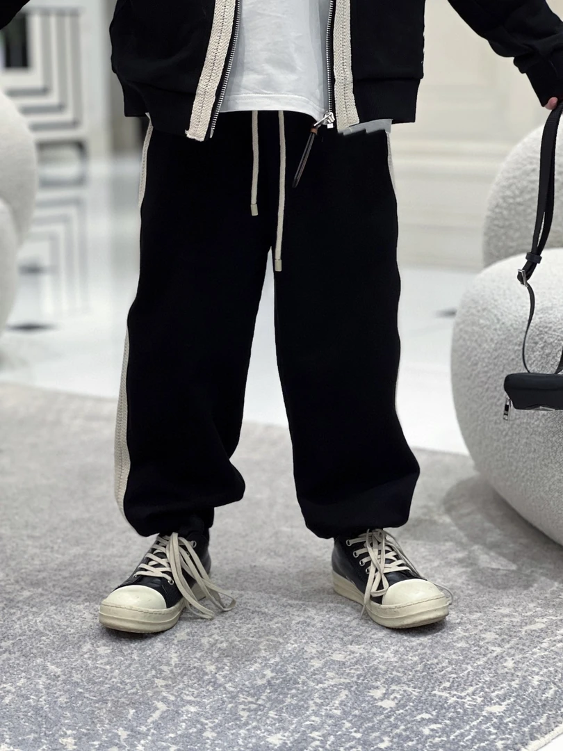 -潮牌童装定制“精致小宝”儿童限量款春秋卫裤39974