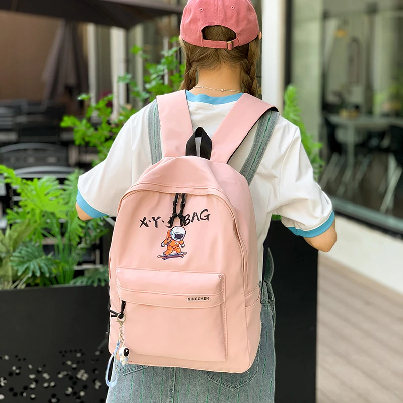 简约学生双肩背书包尼龙布字母潮流休闲轻便