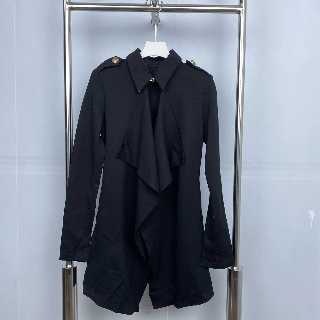 AA2上衣外套T恤裤子