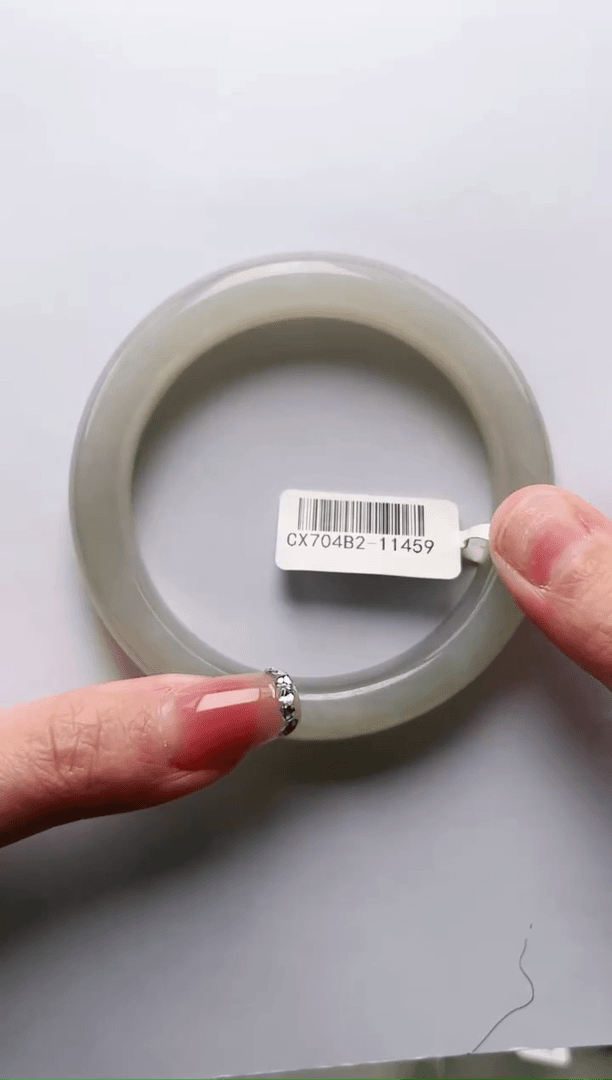 【闪购商品】和田玉手镯未镶嵌59+