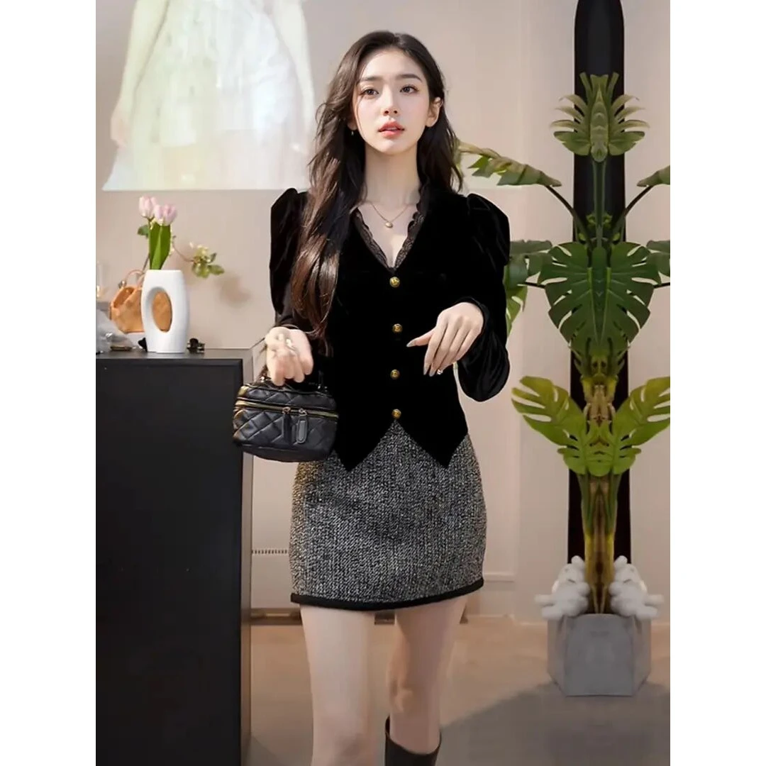 秋冬穿搭一整套女装法式蕾丝花边拼接丝绒衬衫+小香风A字半身裙女