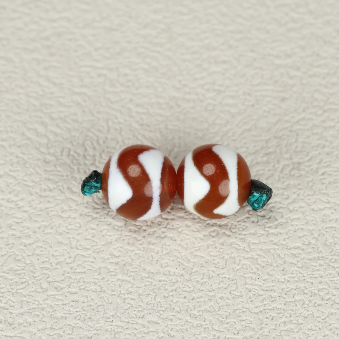 玛瑙饰花虎牙文玩配饰8x7mm文玩菩提高油高渗透顶珠腰珠一对