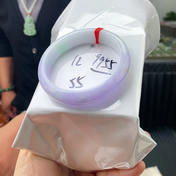 翡翠手镯未镶嵌拍一发一