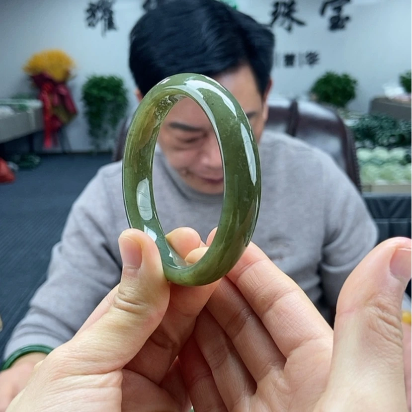 【闪购商品】和田玉手镯颜色纹路多样性发货拍一发一未镶嵌