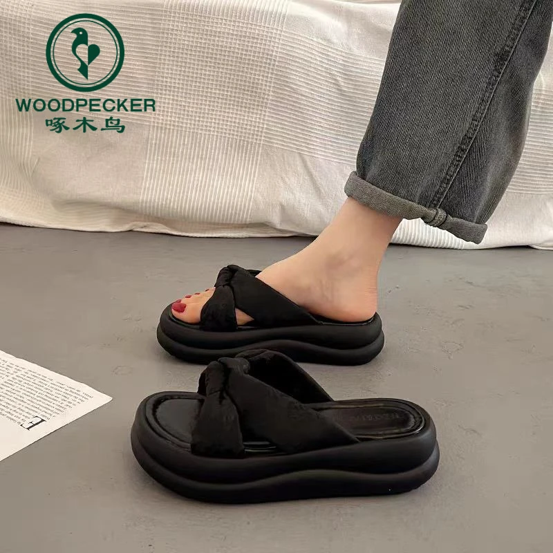 啄木鸟凉拖鞋女夏外穿2024新款厚底沙滩凉鞋法式配裙子孕妇一字拖